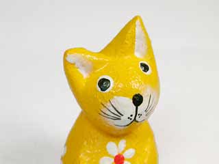 ネコ雑貨・小さな座るバリ猫「ちび花柄猫黄1」