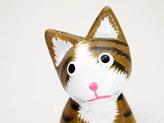 ネコ雑貨・小さな座るバリ猫「シマ猫茶2」