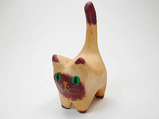 ネコ雑貨・バリ島の木彫りネコ「猫目しっぽ茶ネコ1」